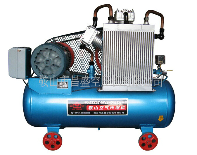 【噴漆無(wú)油空壓機(jī)】換油的小竅門(mén)。