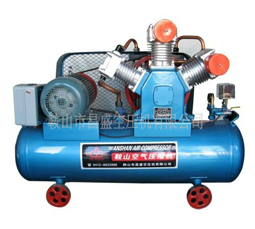 （無(wú)油空壓機(jī)）請(qǐng)小心謹(jǐn)慎的使用。